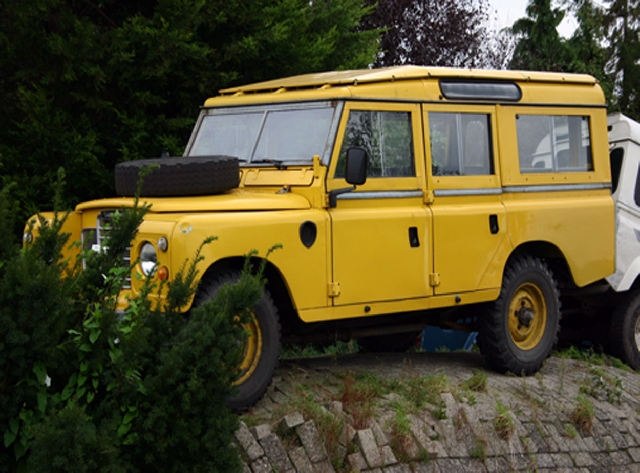 030908-LRDef109BJ1980.jpg - Defender 109, Engine not Strong Enough