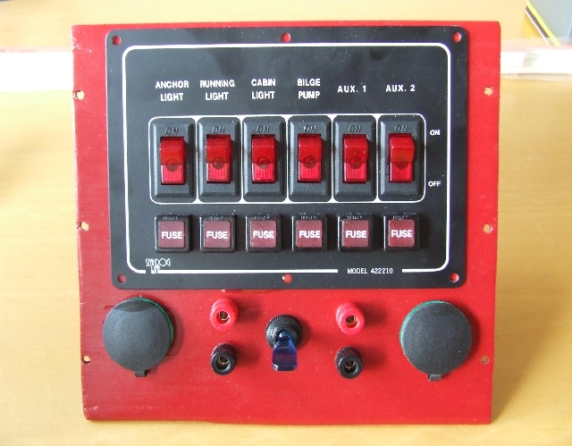 2009_0720_Juli_thuis0067.JPG - The Switches