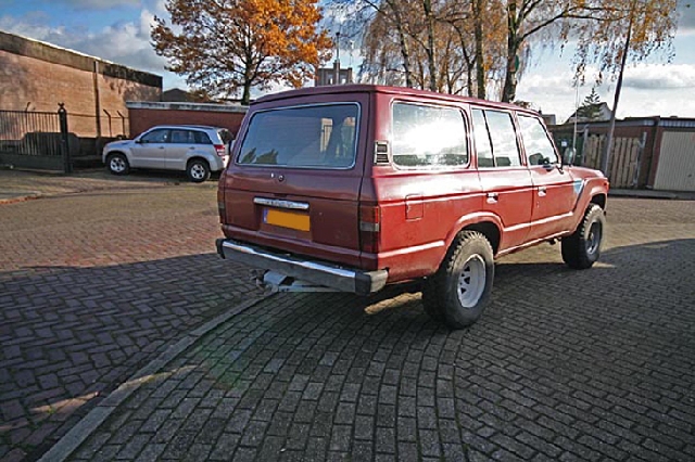 hj60-2.jpg - Toyota Landcruiser, Huge