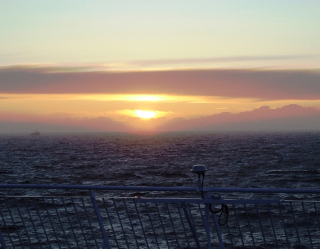 2008_0405_Faroer0053.JPG - Sailing into the Darkness, to Bergen, Norway