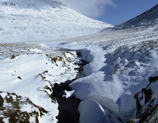 2008_0409_Org_Faroer0247.JPG - Melting Snow by First Sunlight