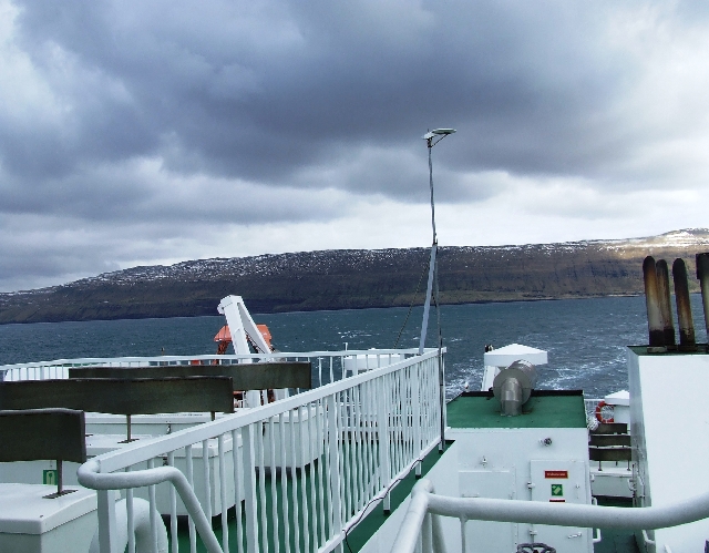 2008_0410_Org_Faroer0009.JPG - Sailing to Sandoy in 20 Minutes