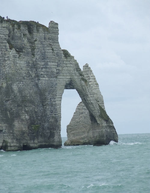 2008_0324_Calvados0075.JPG - Close-Up of the Arch