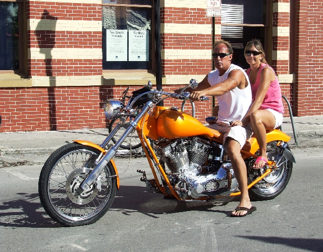 2008_09200043.JPG - Yellow