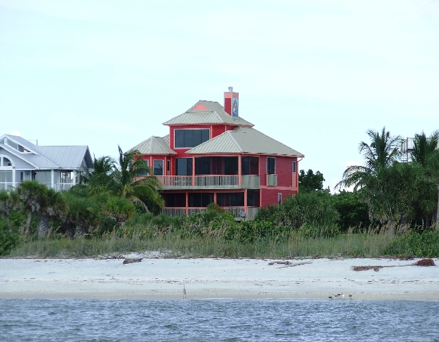 2008_09230044.JPG - Captiva Red!