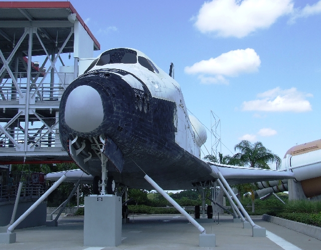 2008_09260201.JPG - The Spaceshuttle