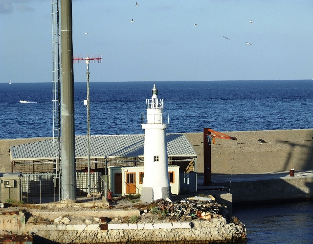 2008_06170040.JPG - The LightHouse