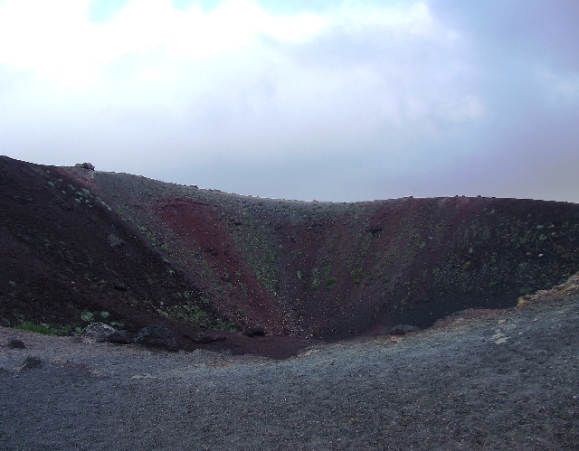 2008_06200166.JPG - The Exploded Crater