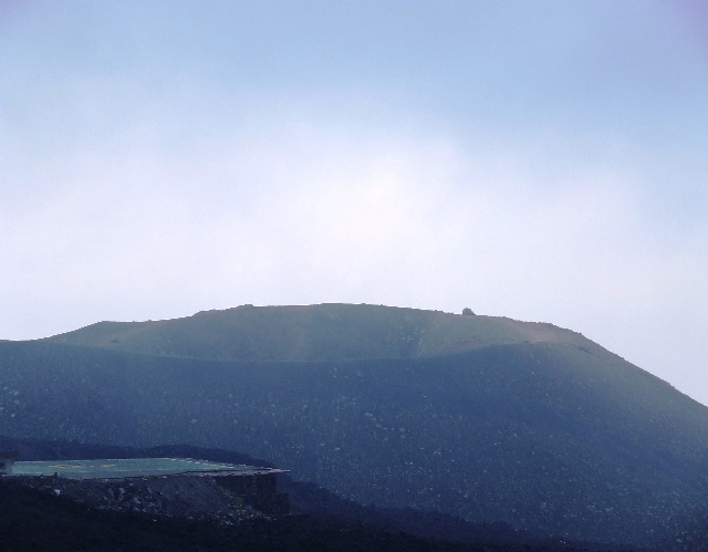 2008_06200169.JPG - Crater Silvestri