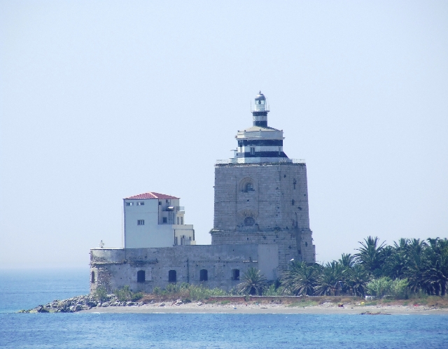 2008_06230354.JPG - Lighthouse of Messina