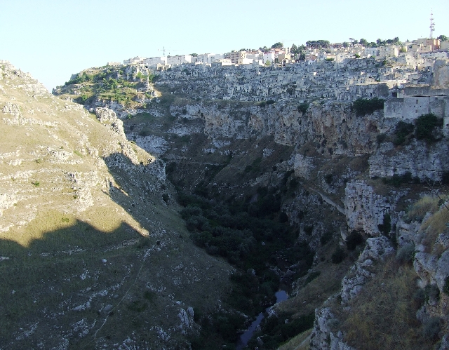 2008_06230433.JPG - The Valley of Matera