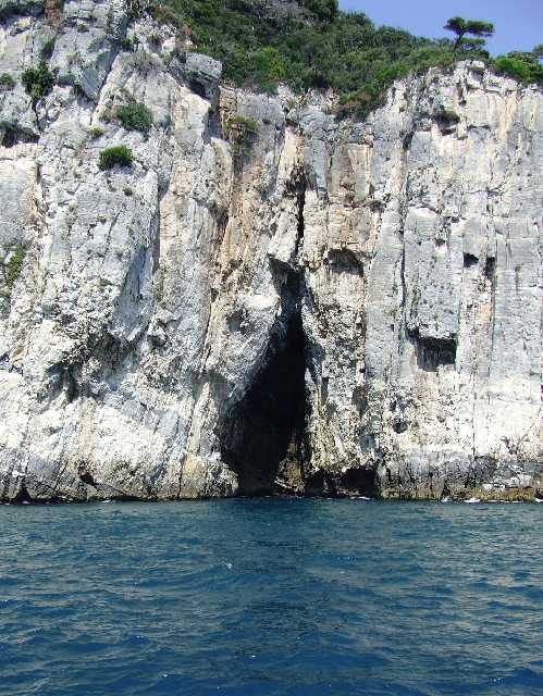 2008_07020590.JPG - Grotto Uno