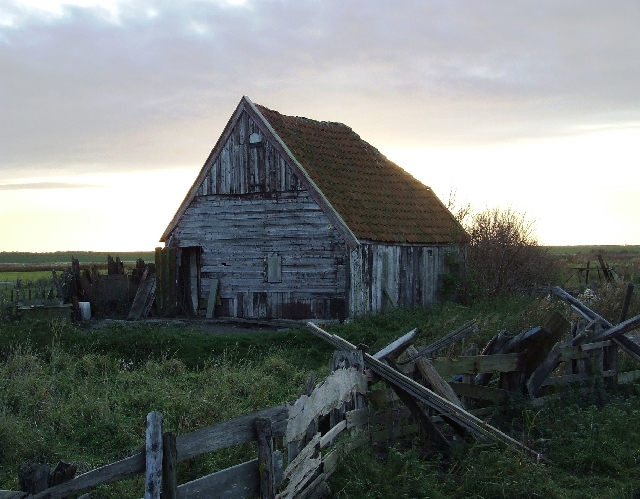 2008_1109_Texel0050.JPG - His House or Barn