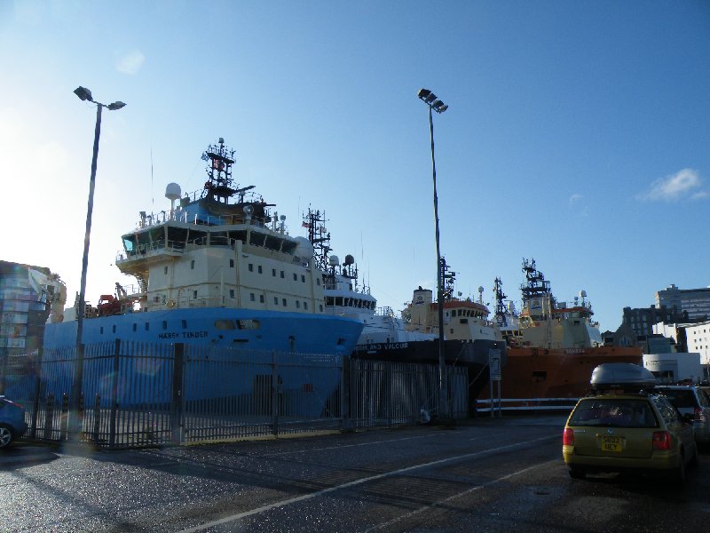DSCF4129.JPG - Real Huge Tugs