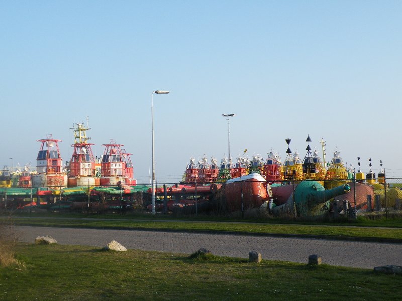 2012_03240013.JPG - Bouys in many colors