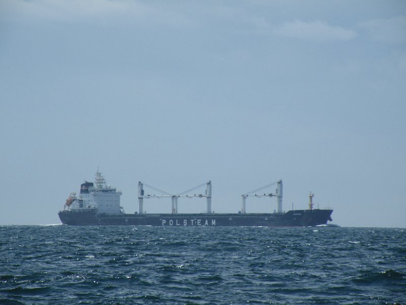 DSCF4969.JPG - Crossing the shipping lane