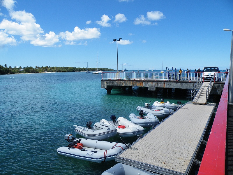 DSCF7675.JPG - Dinghy parking