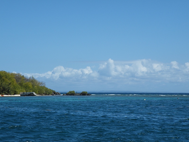 DSCF8069.JPG - For anchor at a reef