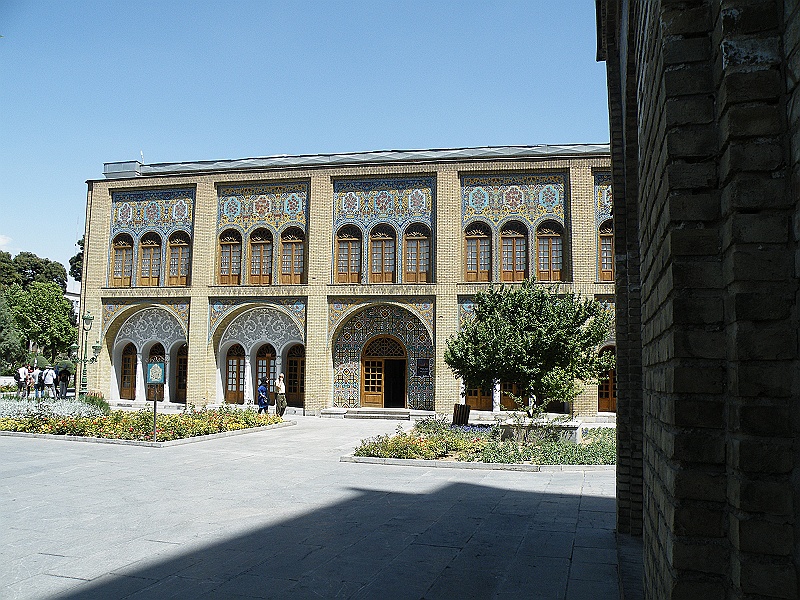DSCF8195.JPG - One of the historic buildings of Golestan Palace Complex