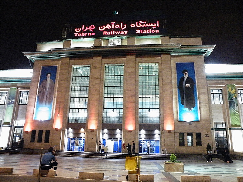 DSCF8338.JPG - Tehran Railway Station