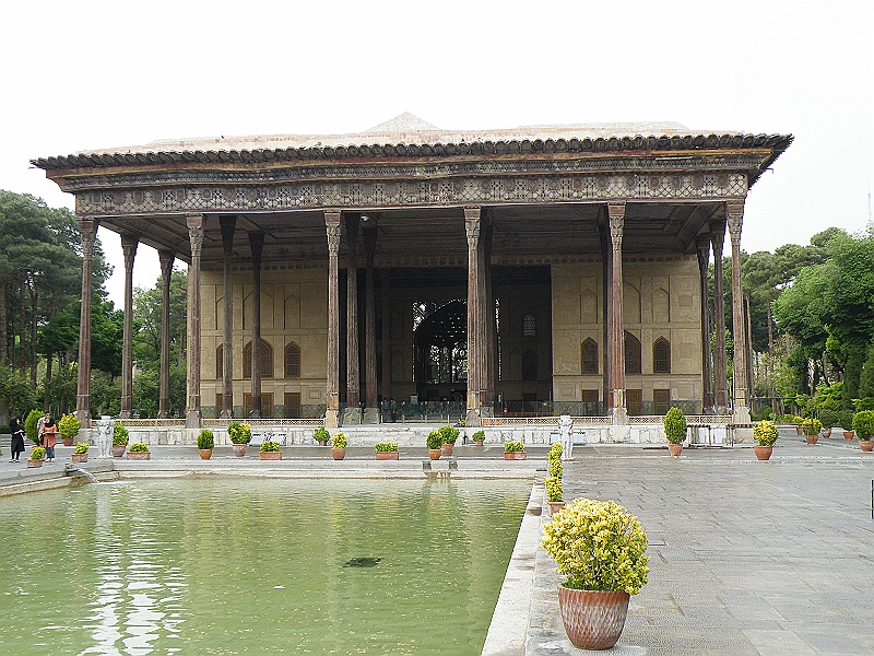 DSCF8381.JPG - Entrance Portal of Chehel Sotun Palace