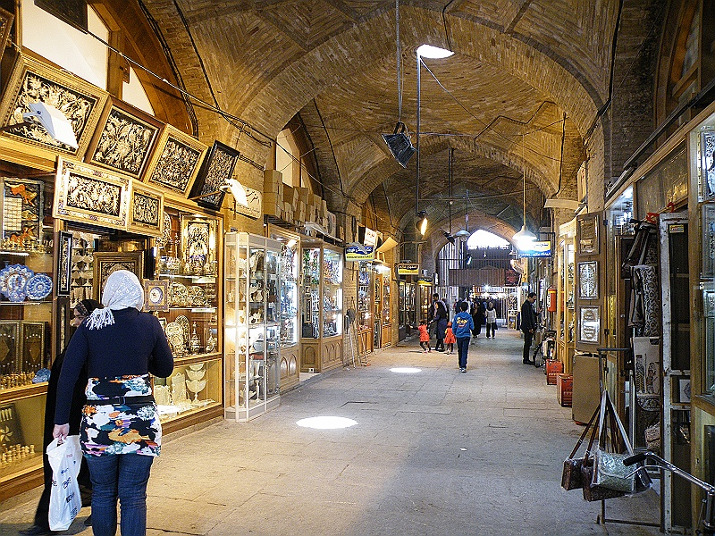 DSCF8559.JPG - Bazar at Naqsh-e Jahan Square