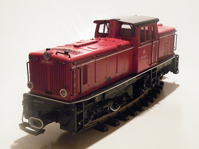 2011_12190013.JPG - LGB 21510 Dieselloc