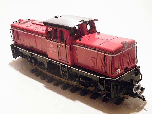 2011_12190014.JPG - LGB 21510 Dieselloc